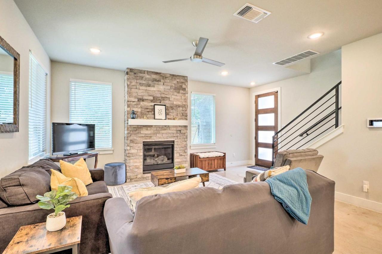 Gorgeous Georgetown Home, Walk To The Square! 외부 사진